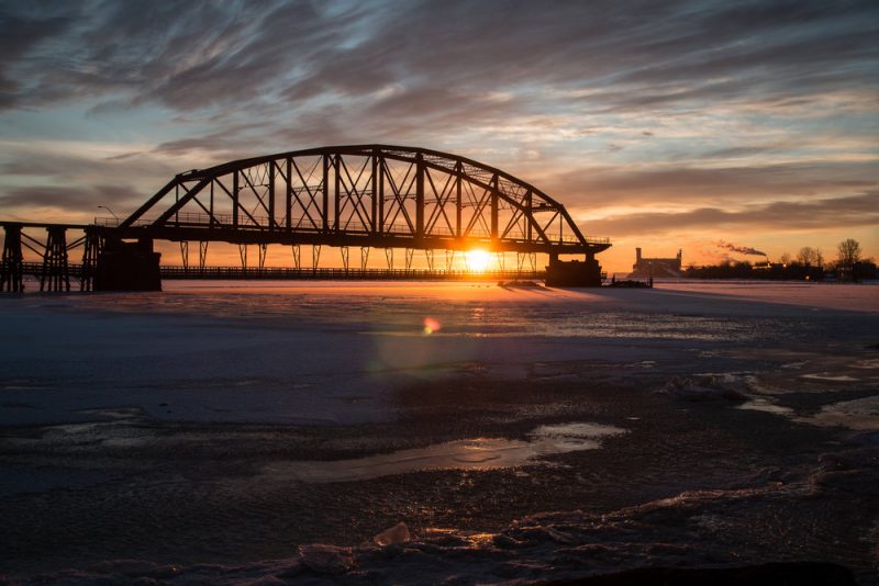 Duluth’s landmark Aerial Lift Bridge - local knowledge